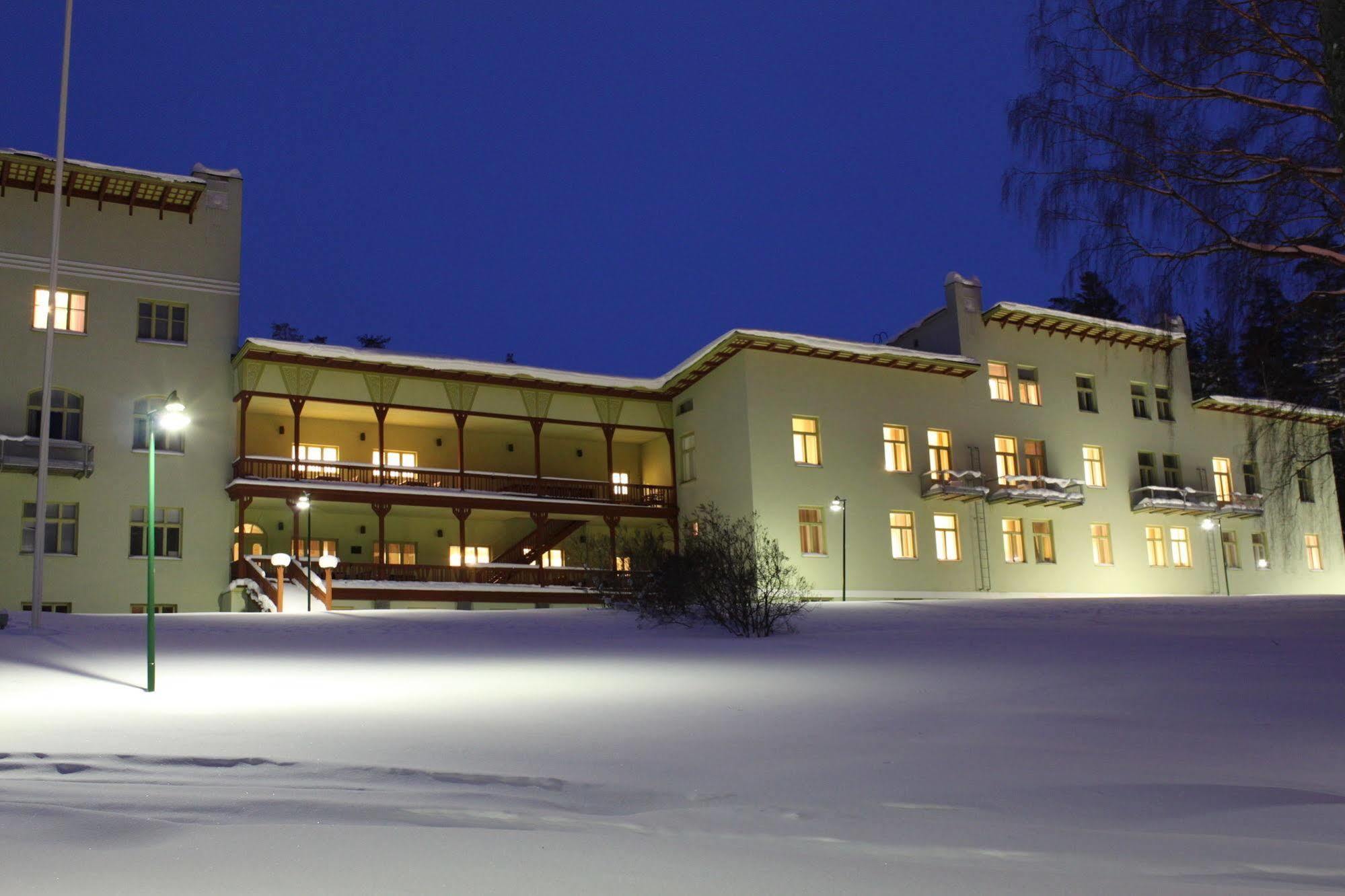 Hotel Kruunupuisto Punkaharju Exterior foto
